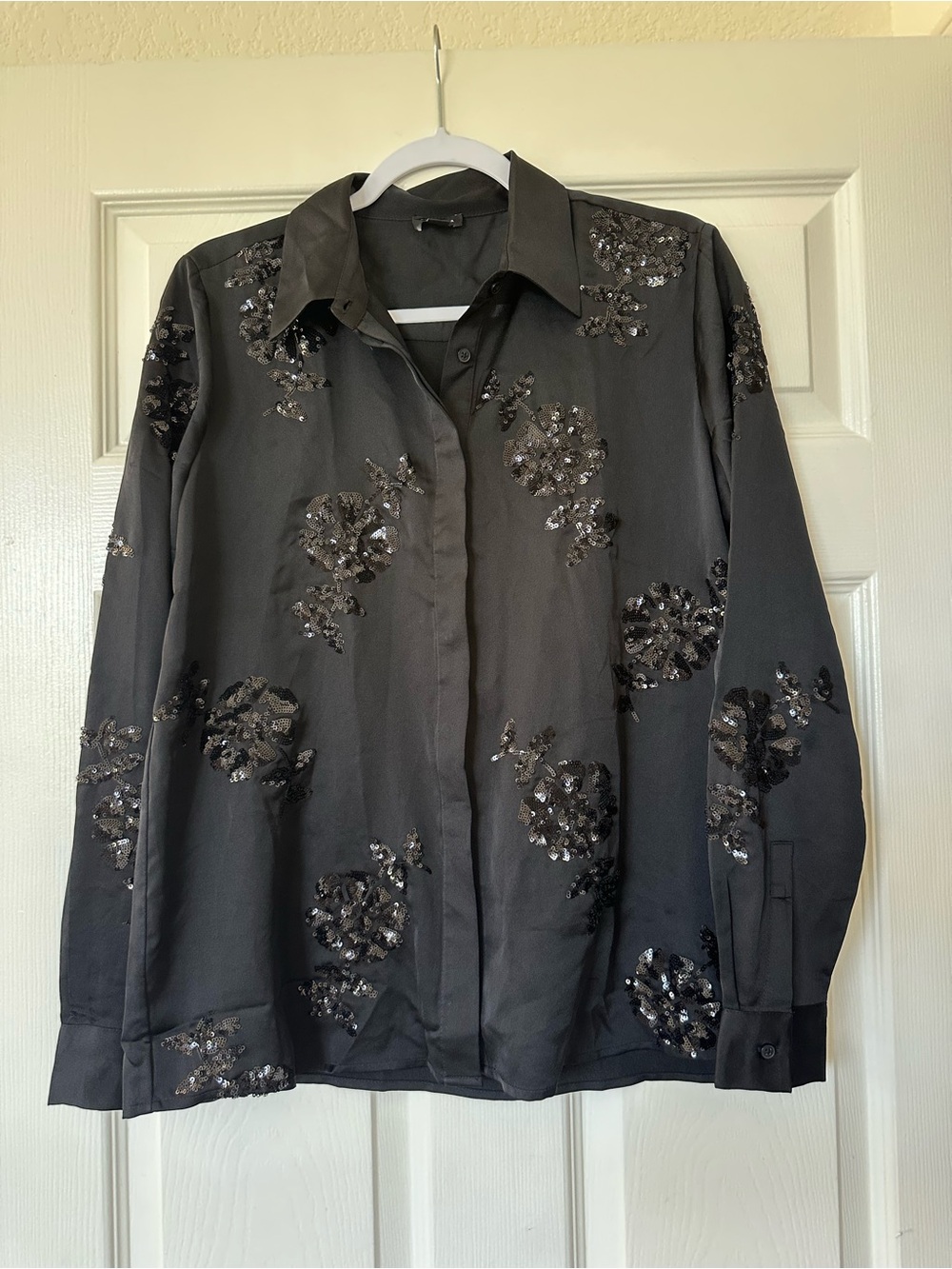 Ann Taylor Sequin Satin Floral Top Button Down Collared